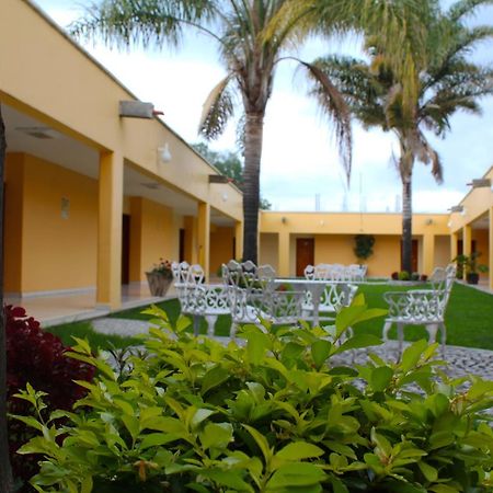 Hotel Real De Cortes Los Reyes  Luaran gambar