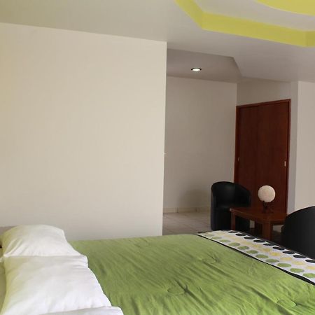 Hotel Real De Cortes Los Reyes  Luaran gambar