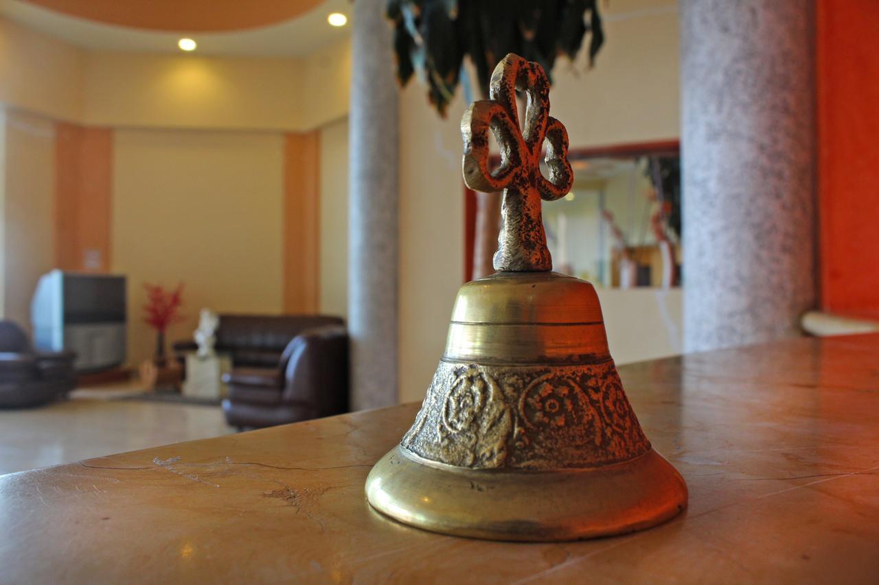 Hotel Real De Cortes Los Reyes  Luaran gambar