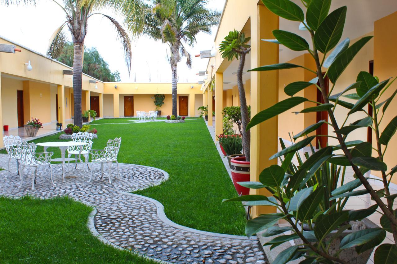 Hotel Real De Cortes Los Reyes  Luaran gambar